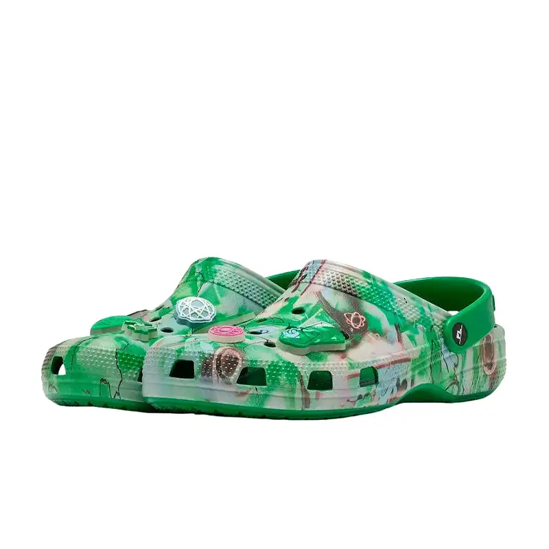 CROCS X THE FUTURA LABORATORIES CLASSIC CLOG - GREEN IVY 209622-3WH