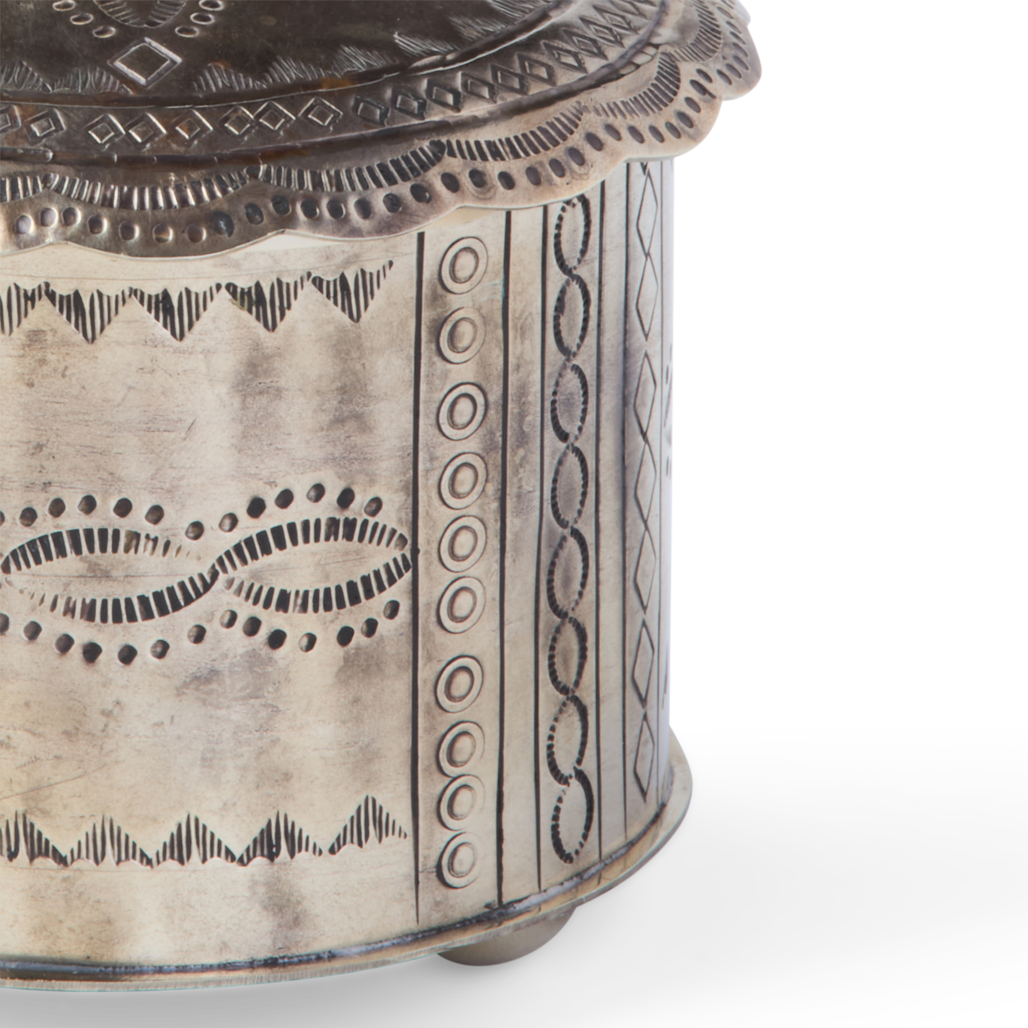 Southwestern Round Box :: Silver