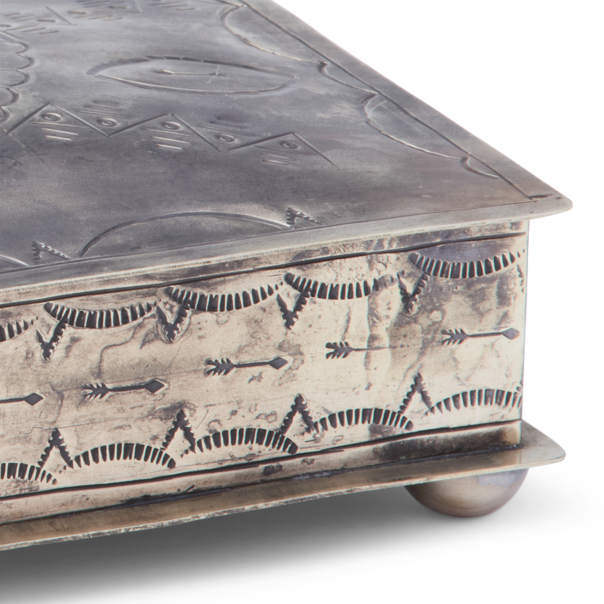 Southwestern Thunderbird Box :: Silver