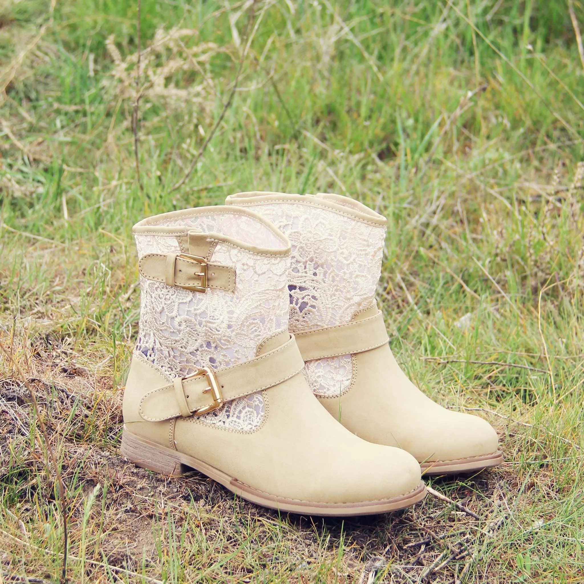 Stormy Desert Lace Boots