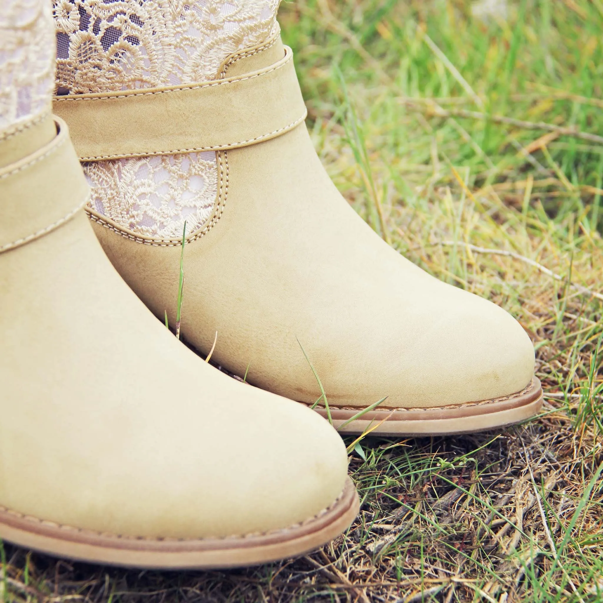 Stormy Desert Lace Boots