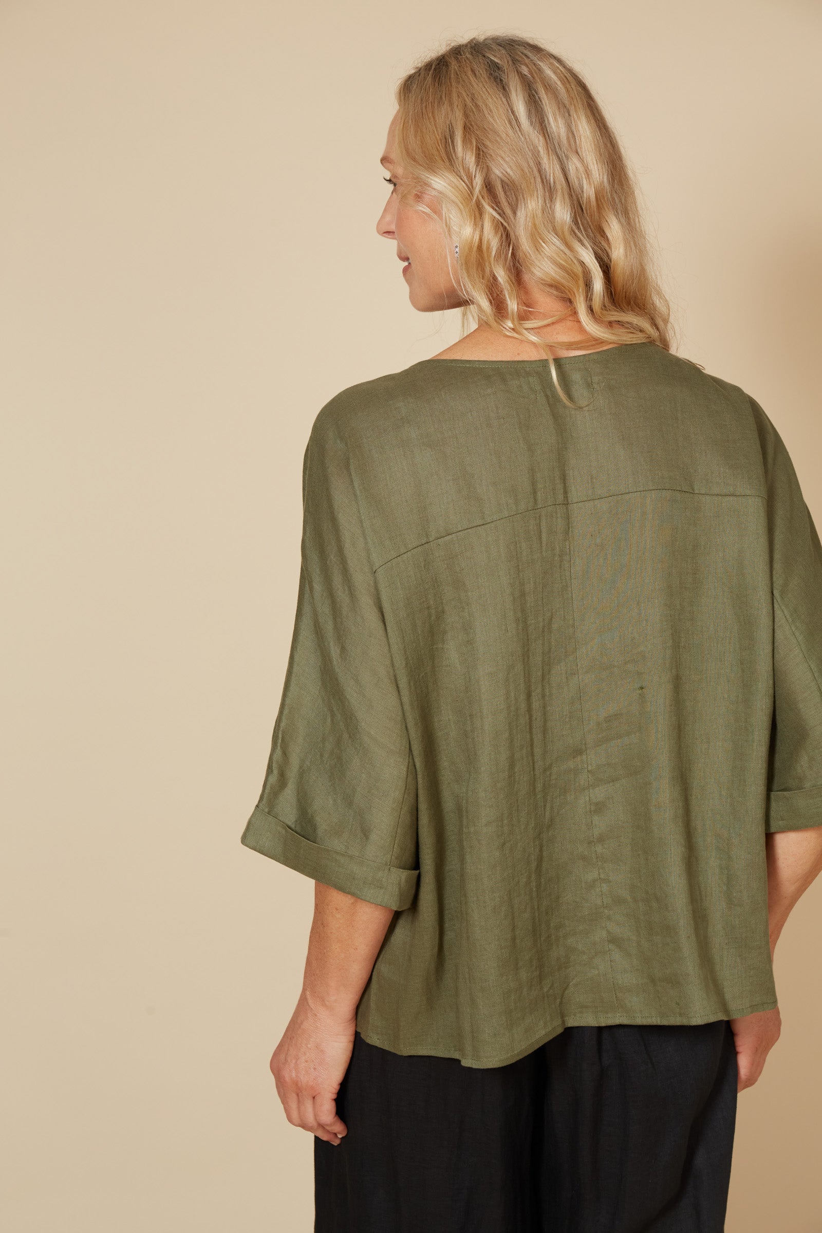 Studio Linen Relaxed Top - Khaki