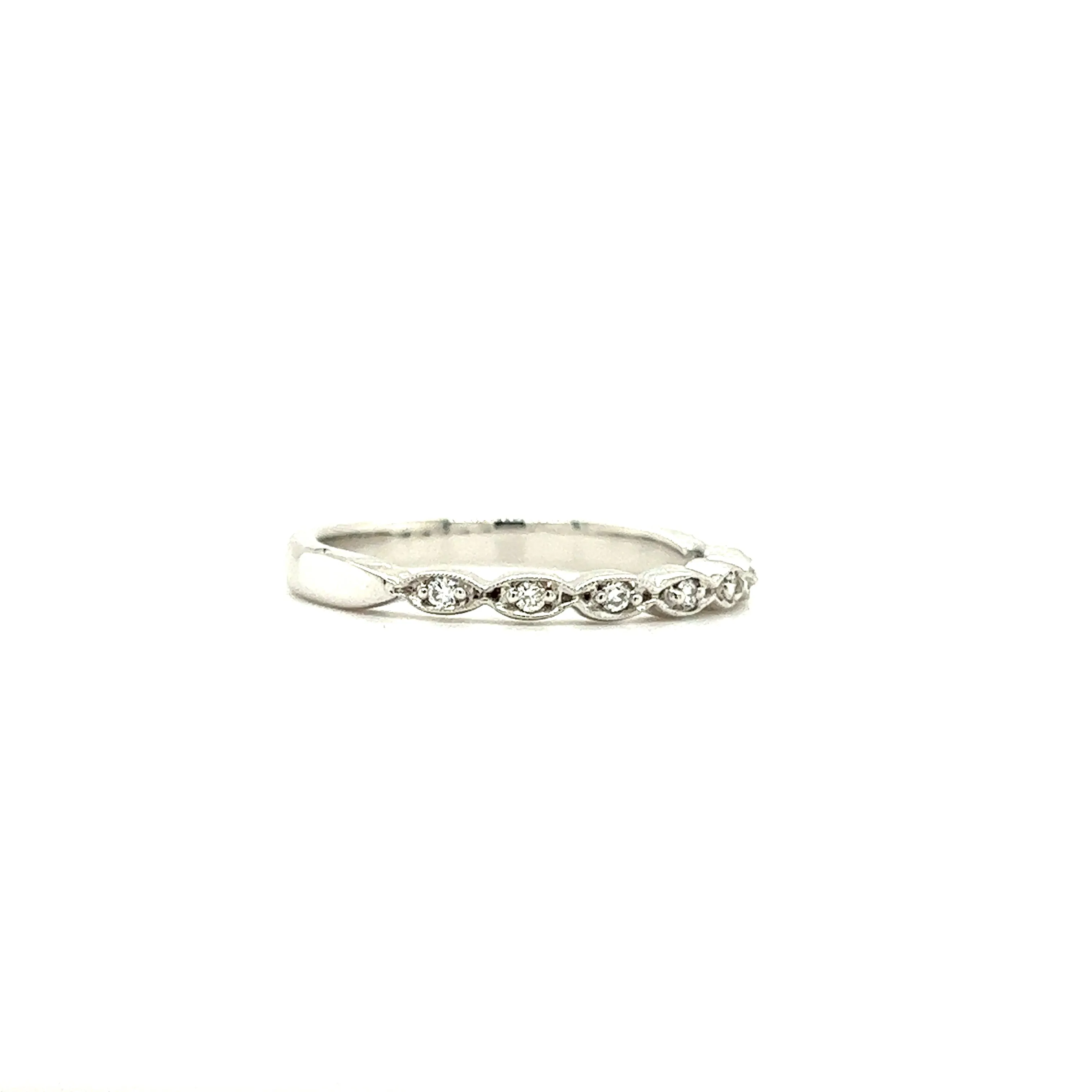 Wavy Diamond Ring with 0.07ctw Diamonds in 14K White Gold