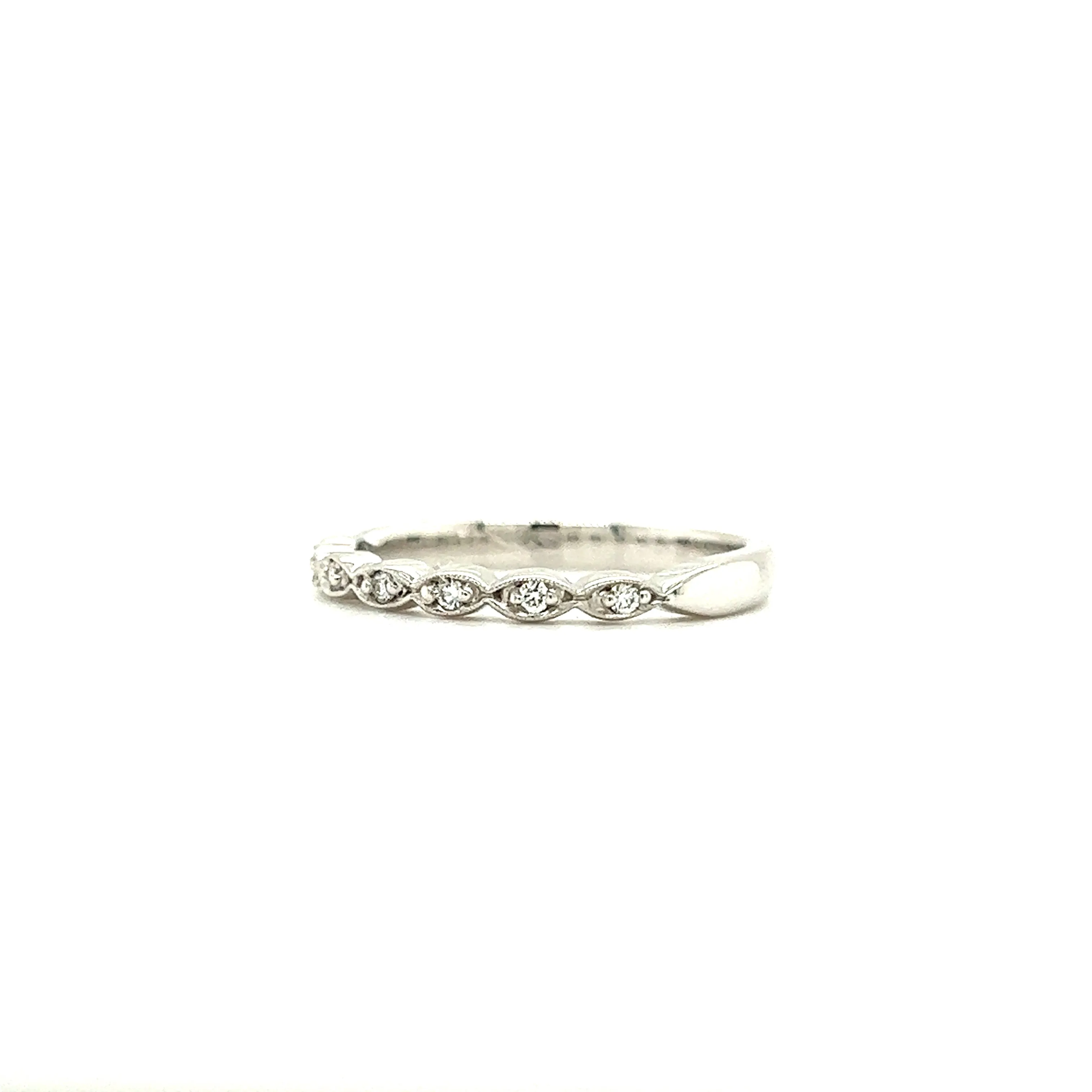 Wavy Diamond Ring with 0.07ctw Diamonds in 14K White Gold